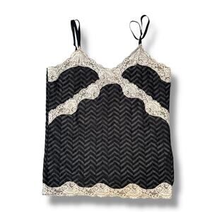 Ofuon Cami Top